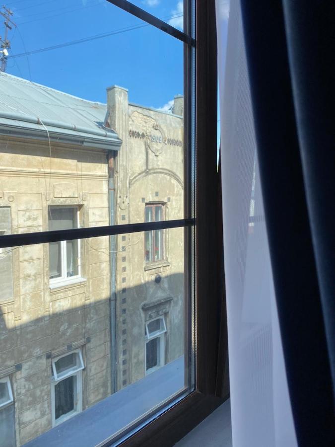 Hotel Rover リヴィウ エクステリア 写真