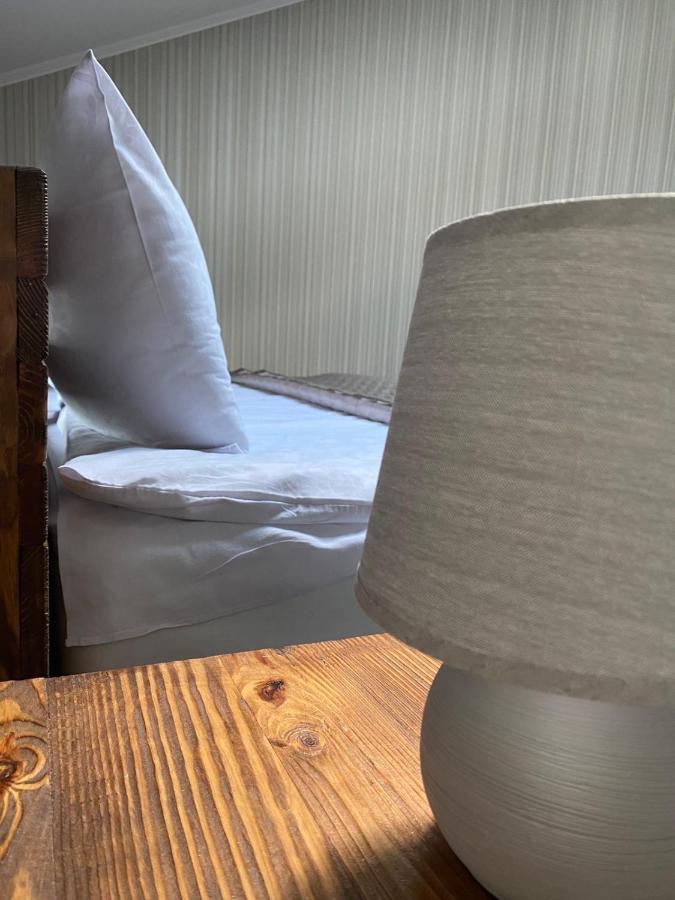 Hotel Rover リヴィウ エクステリア 写真
